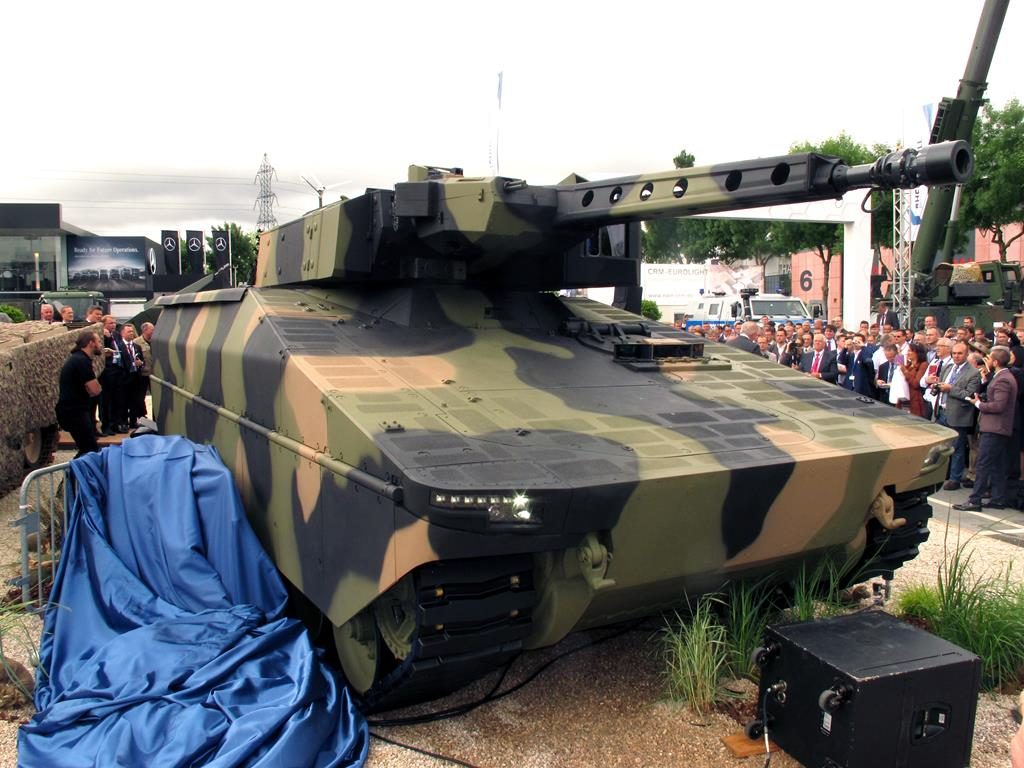 The unveiling of the Lynx at the Rheinmetall stand. (P. Valpolini)