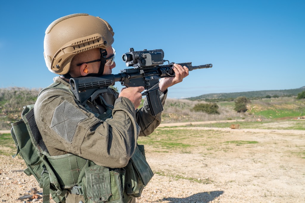 Smartshooter unveils another member of the SMASH Family, the SMASH X4 - a  Fire Control System with a x4 magnifying optic scope - EDR Magazine