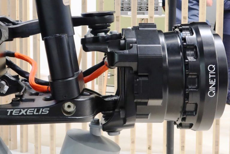 motor wheel towards wheeled armoured vehicles freedom