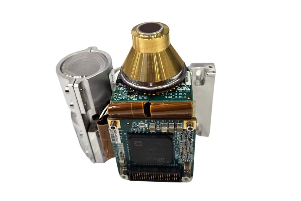 サーマルカメラ Lightning「MobIR Air iOSSliver.B」 サーマルカメラ Lightning「MobIR Air iOSSliver.B」 - メルカリ