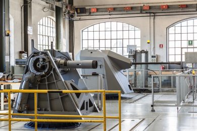 Leonardo Hystrix: exploiting naval artillery for the land-based counter-UAS role